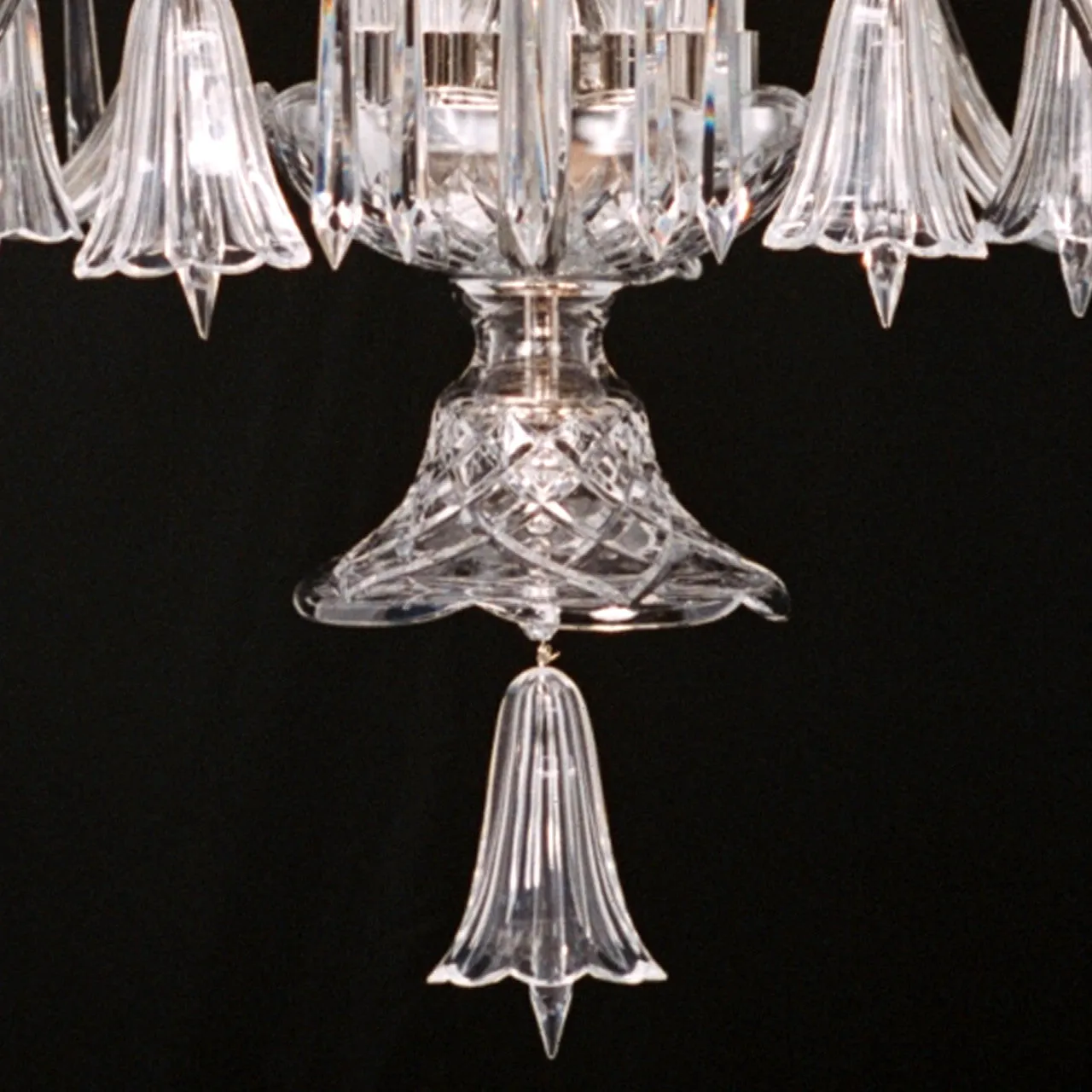 Belladonna - 5 Light Chandelier - 26" x 27"
