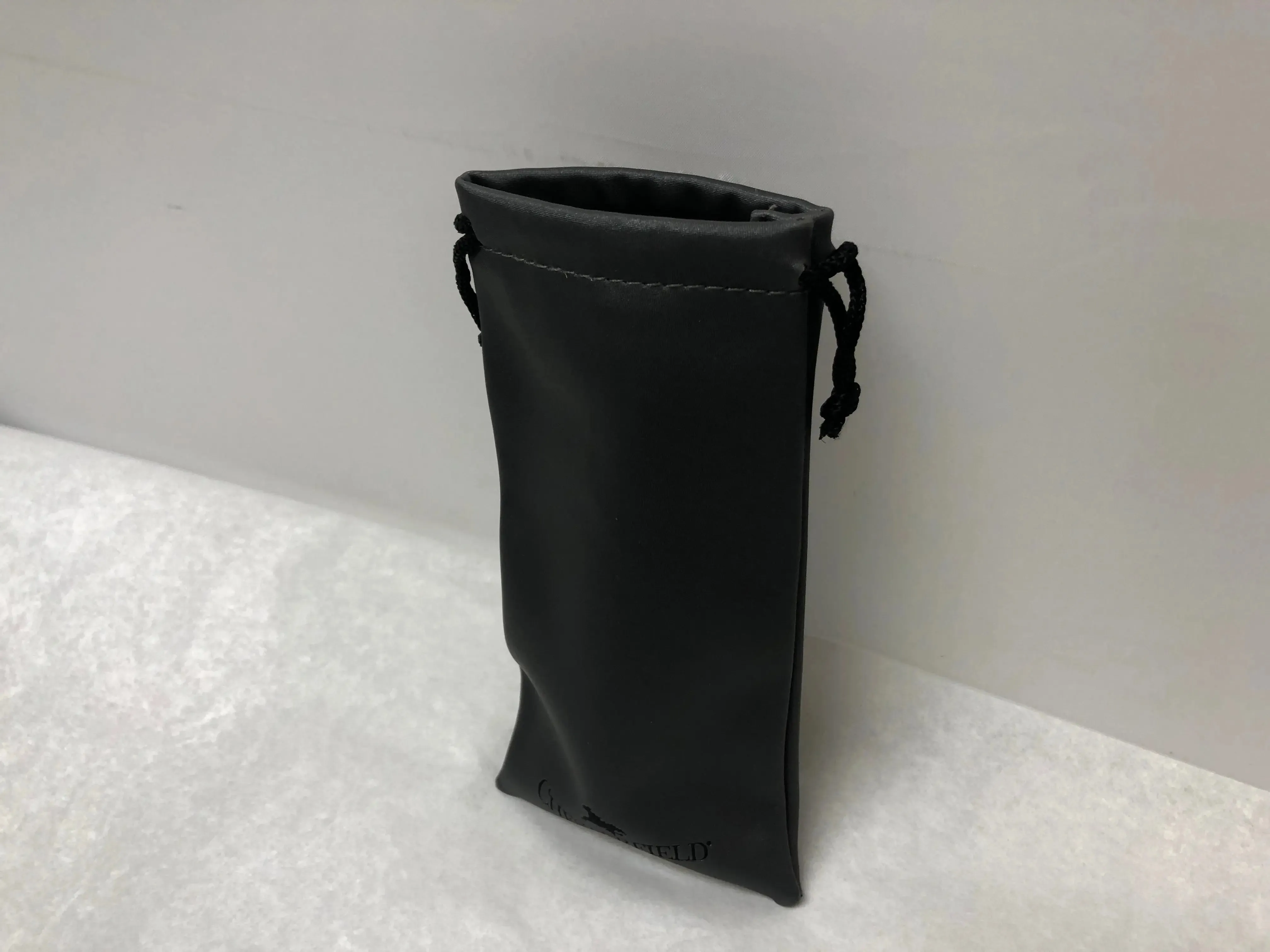 Chesterfield Black Optical Eyeglass Pull-string Soft Case and Storage| KMOPT-106
