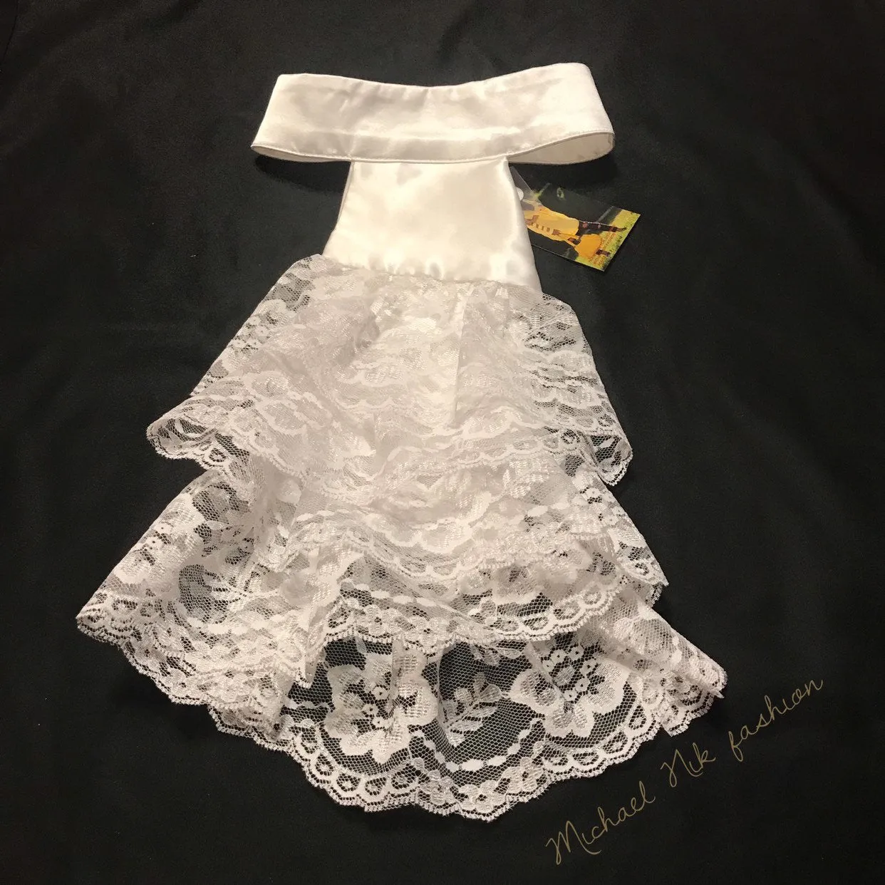 Silk Detachable Jabot with Lace Details