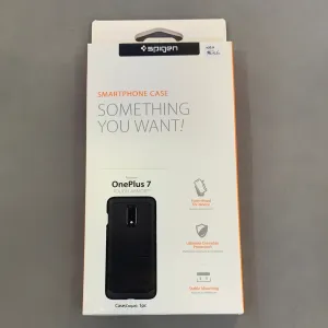 Spigen Tough Armor<br>OnePlus 7