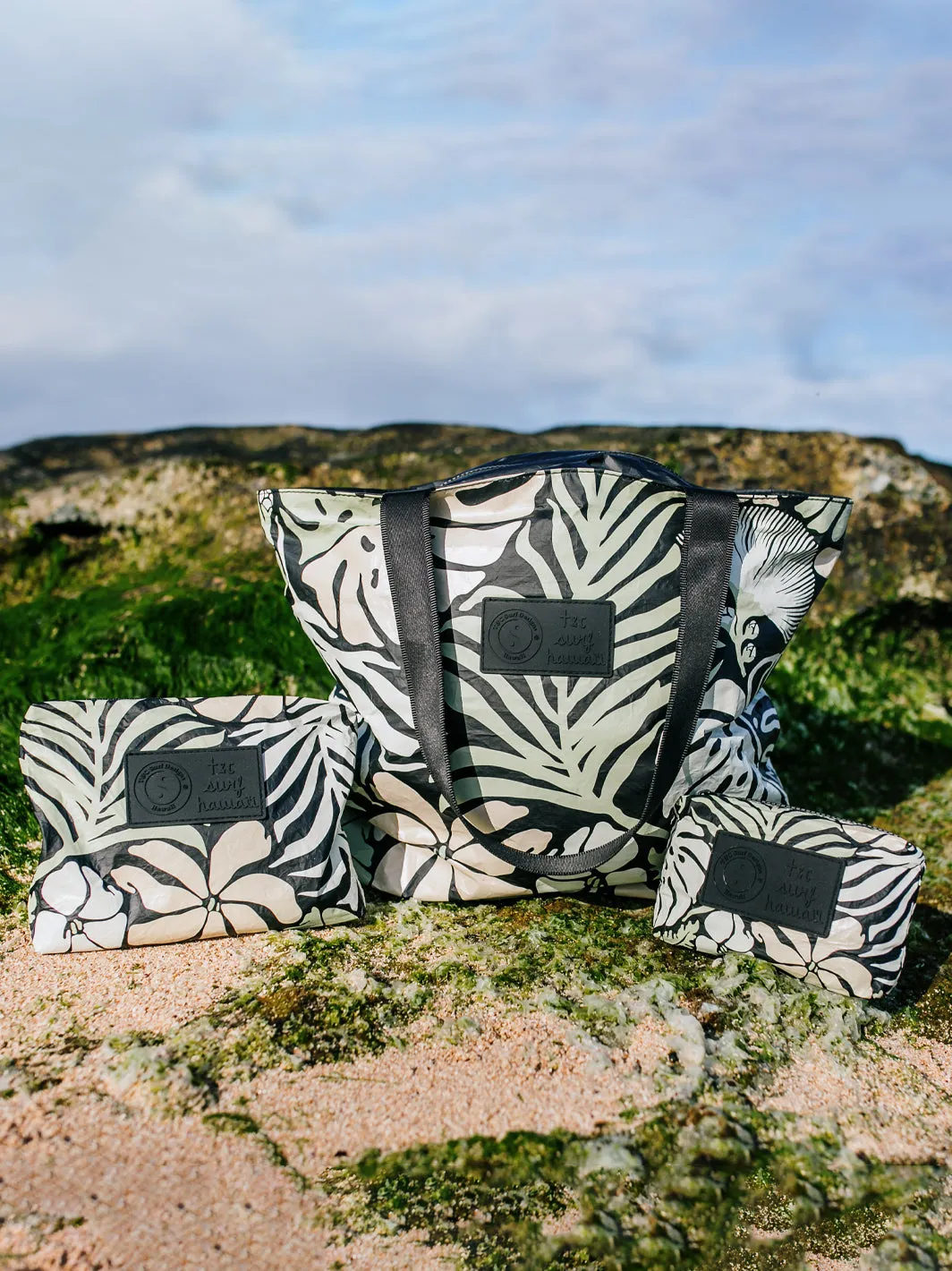 T&C Surf x Aloha Collection Tropic Day Small Pouch